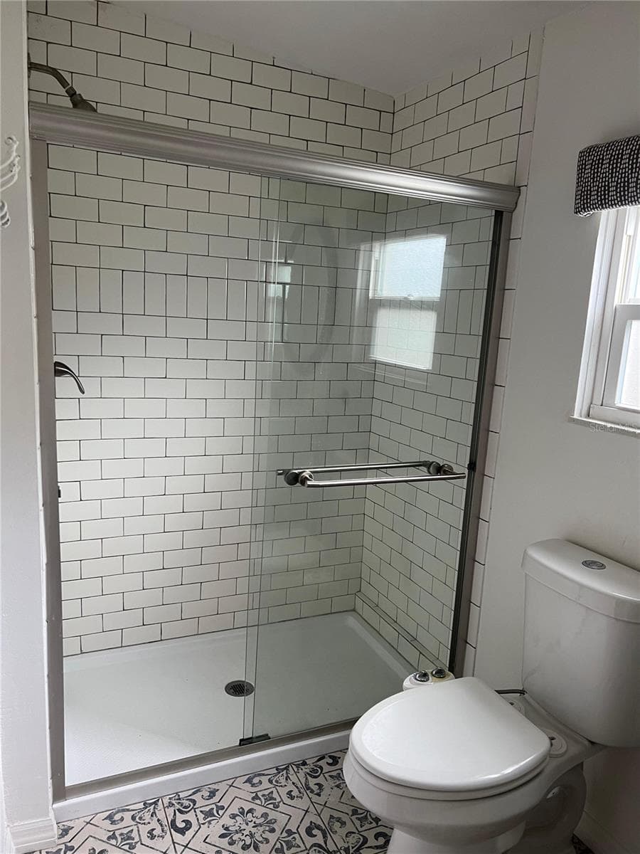 170 AUTUNM — photo 10 of 17