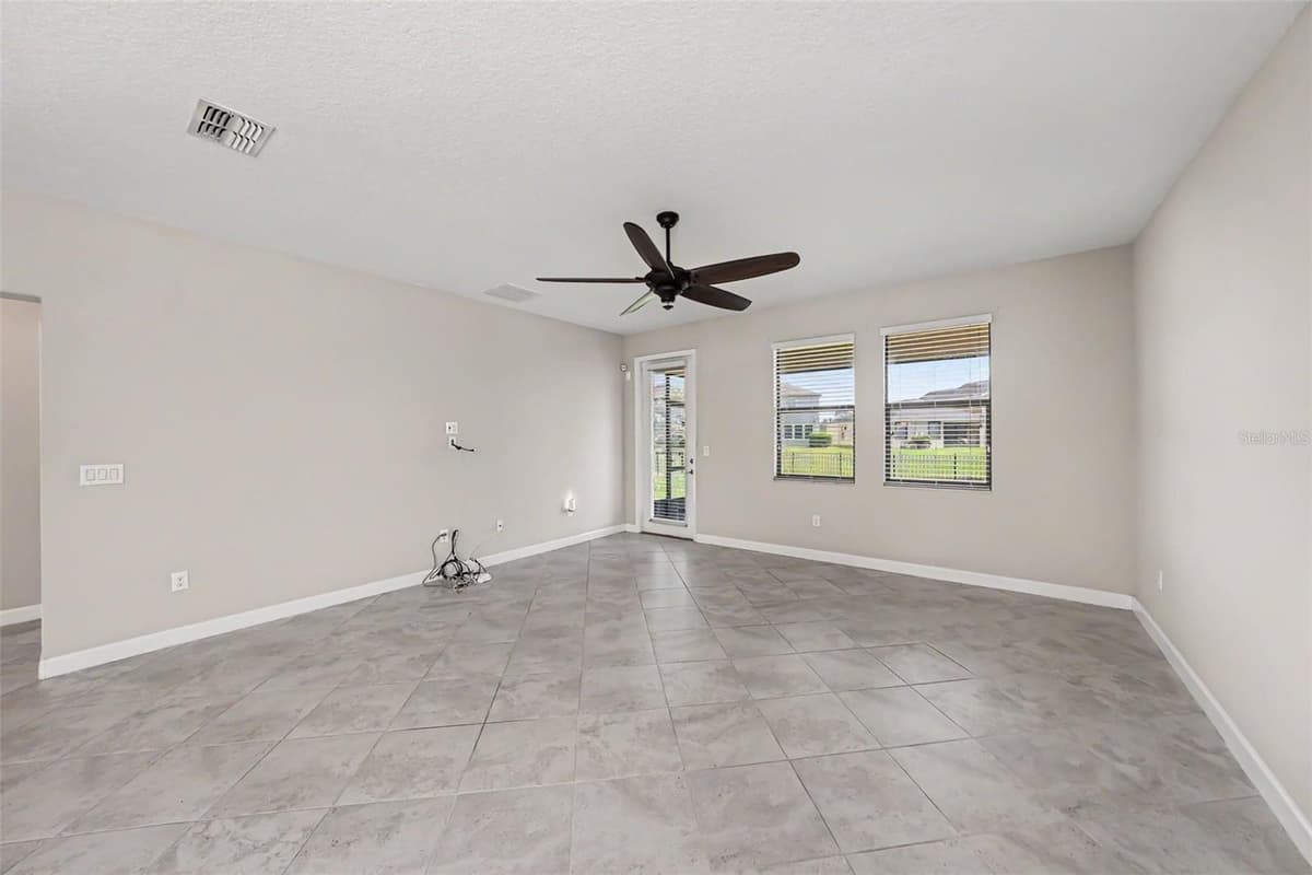 10032 SAGE CREEK DRIVE — photo 14 of 56