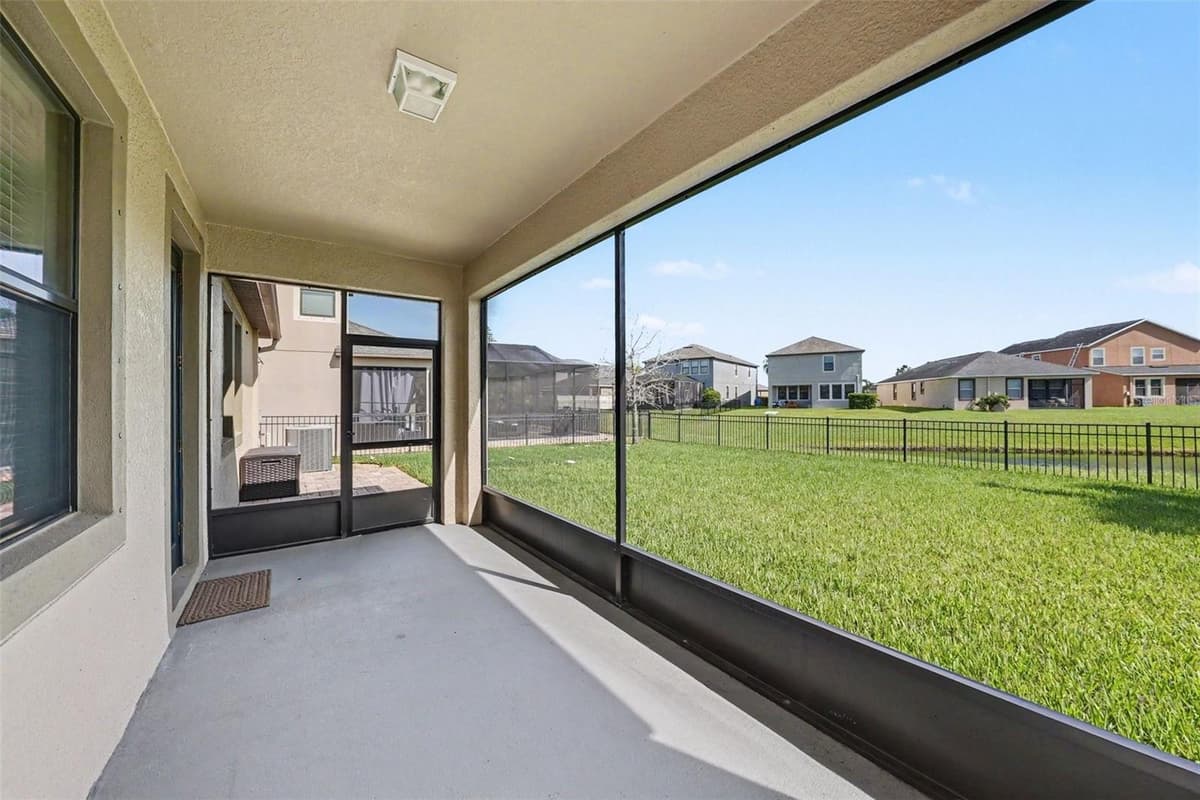 10032 SAGE CREEK DRIVE — photo 40 of 56