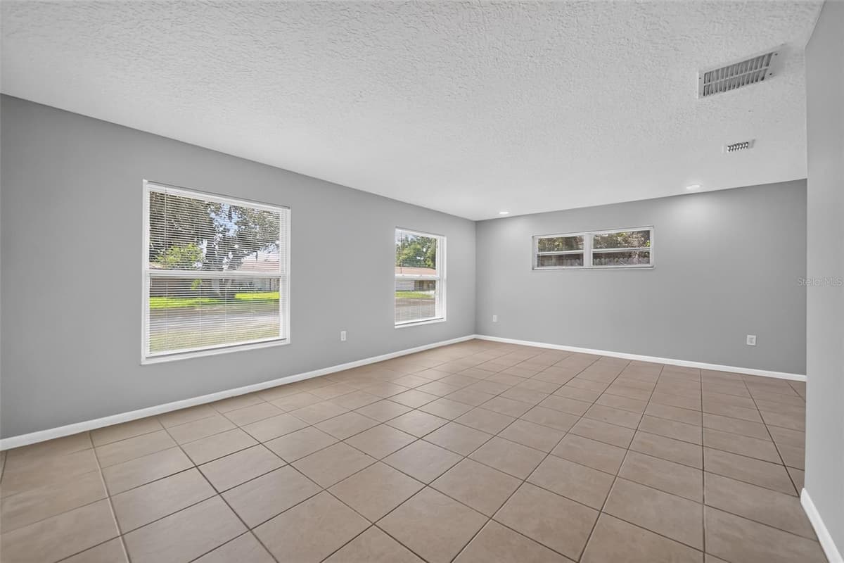 1803 BALSAWOOD COURT — photo 12 of 33