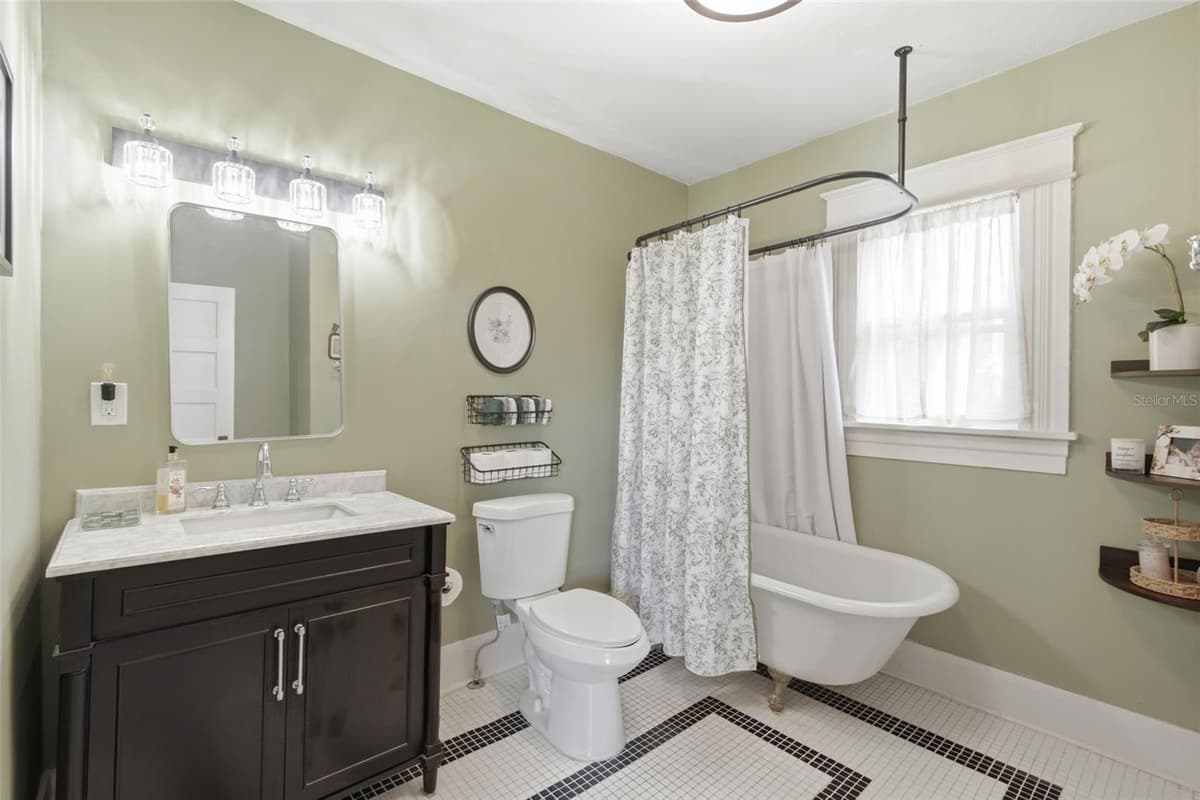 524 MAGNOLIA STREET — photo 19 of 52
