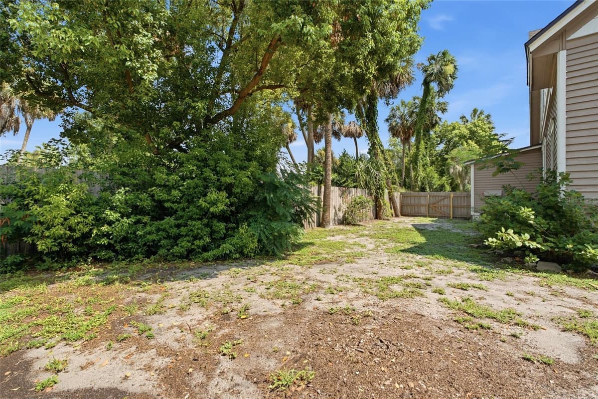 524 MAGNOLIA STREET — photo 43 of 52