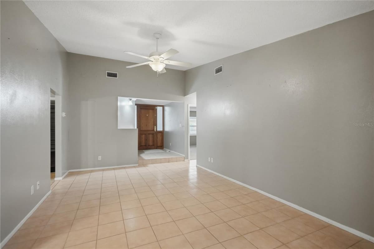 1891 SETON COURT — photo 15 of 39