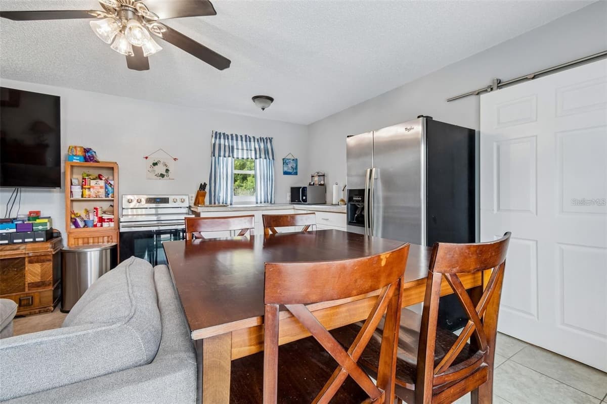 4306 NEWBURY DRIVE — photo 34 of 45