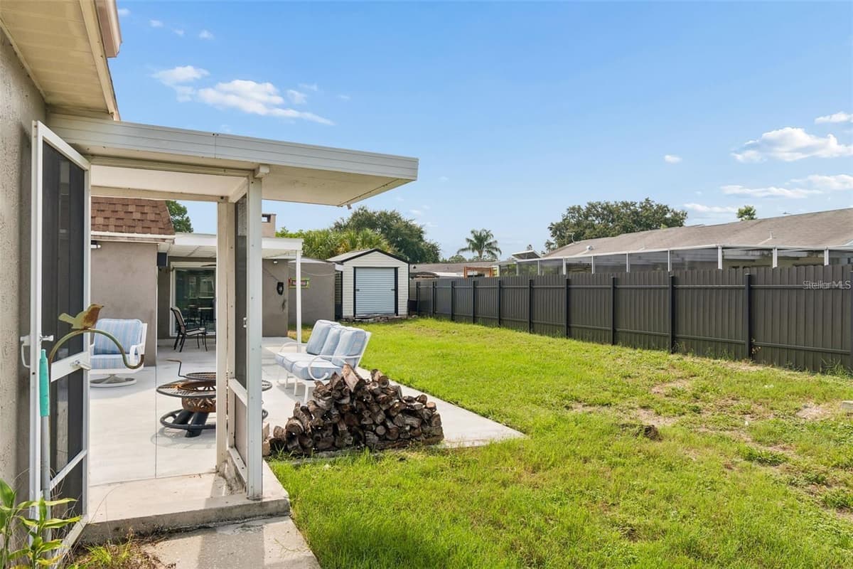 4306 NEWBURY DRIVE — photo 39 of 45