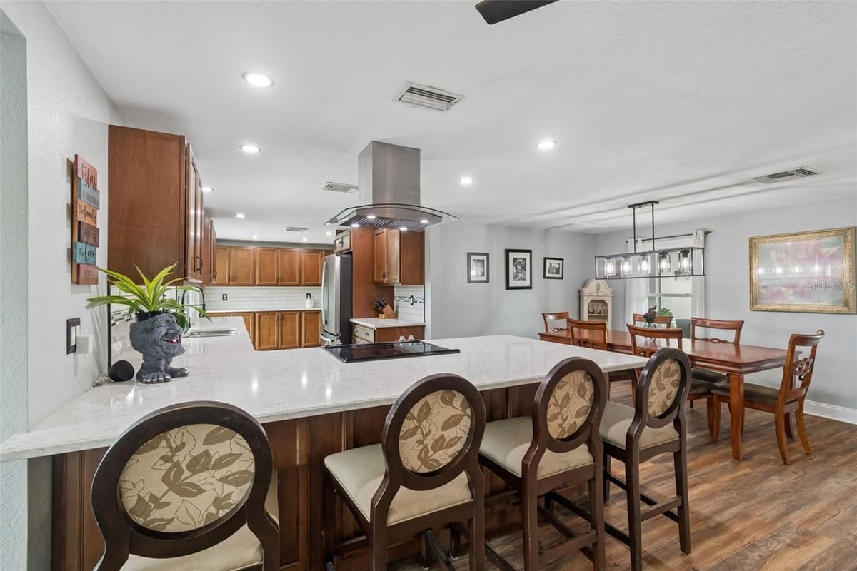 4306 NEWBURY DRIVE — photo 14 of 45