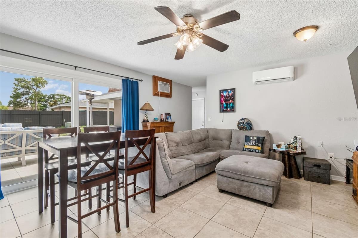4306 NEWBURY DRIVE — photo 31 of 45