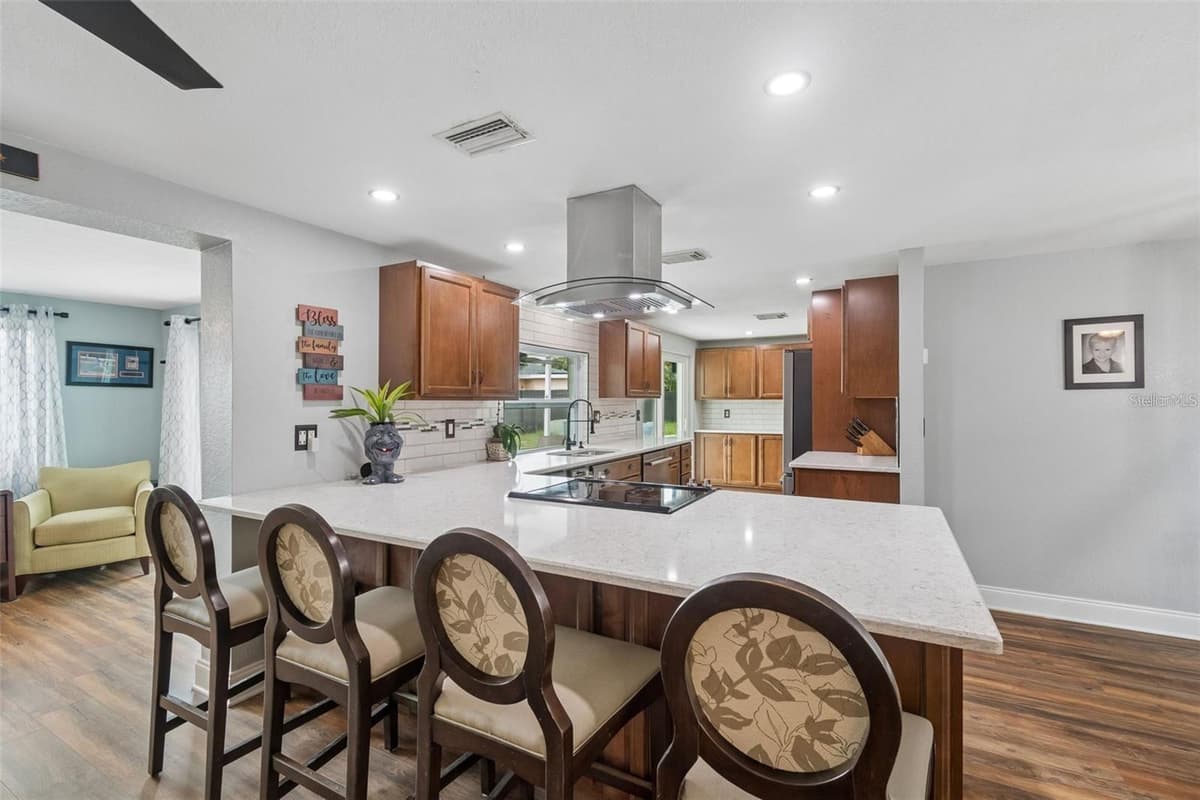 4306 NEWBURY DRIVE — photo 13 of 45