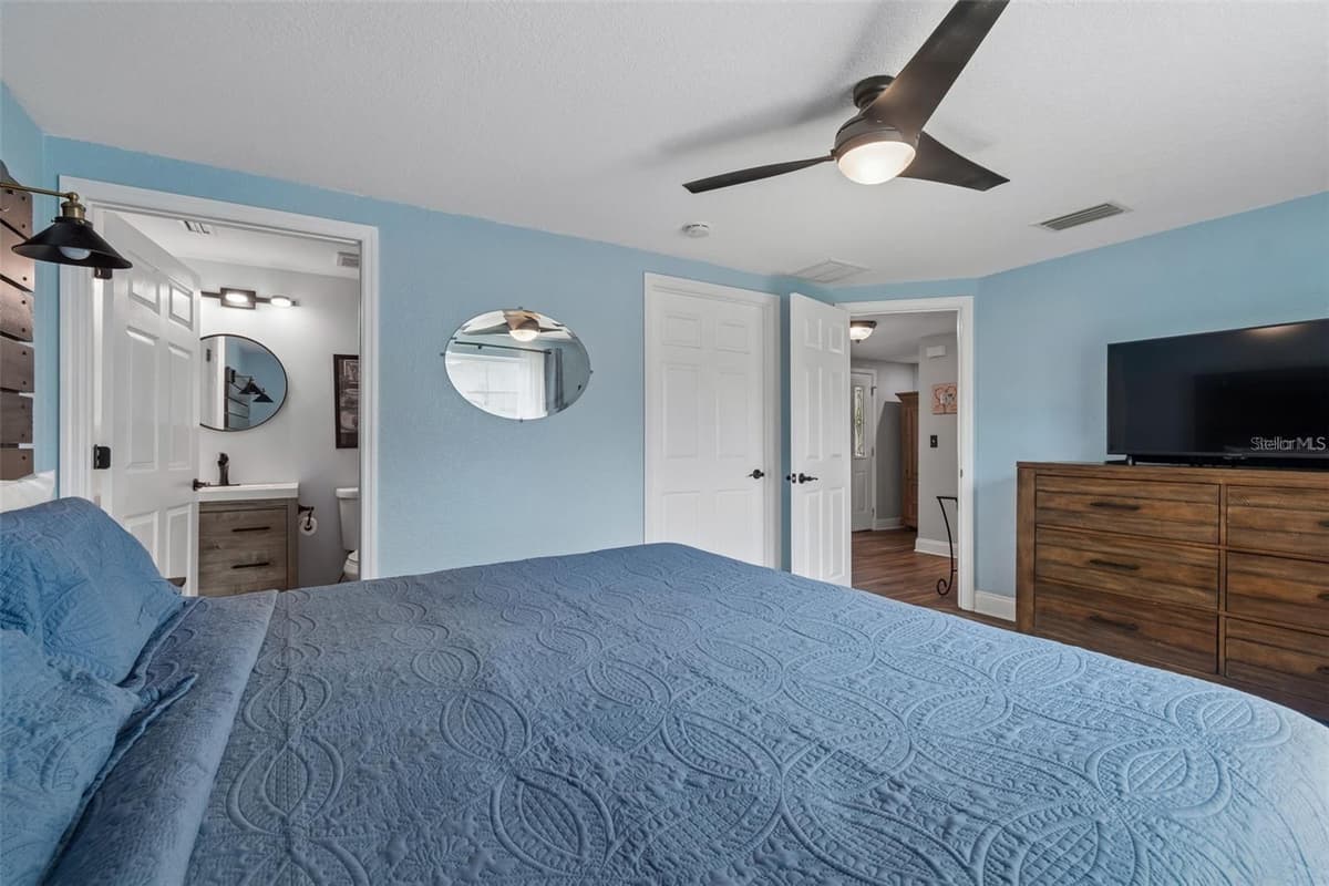 4306 NEWBURY DRIVE — photo 21 of 45