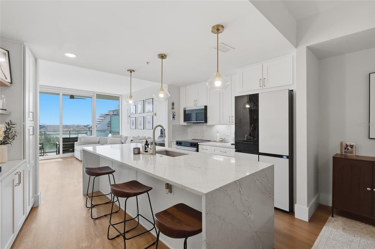 912 CHANNELSIDE DRIVE — photo 4 of 31