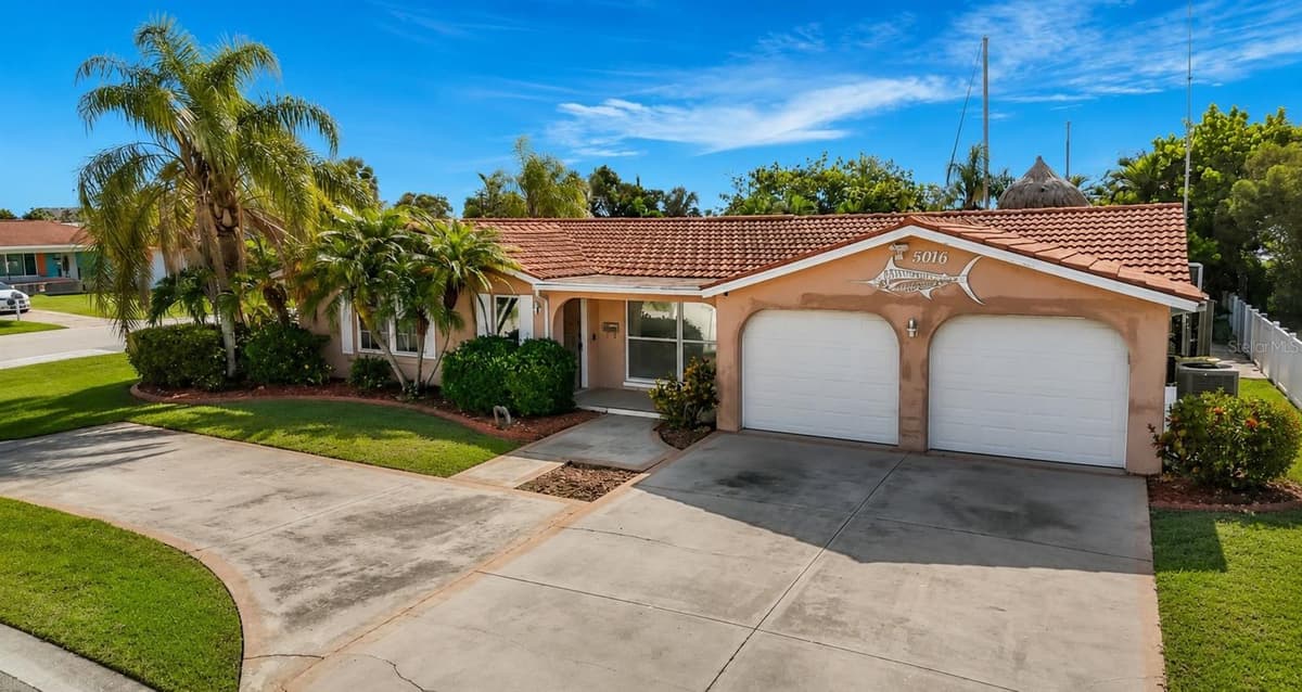 5016 MARLIN DRIVE — photo 1 of 20