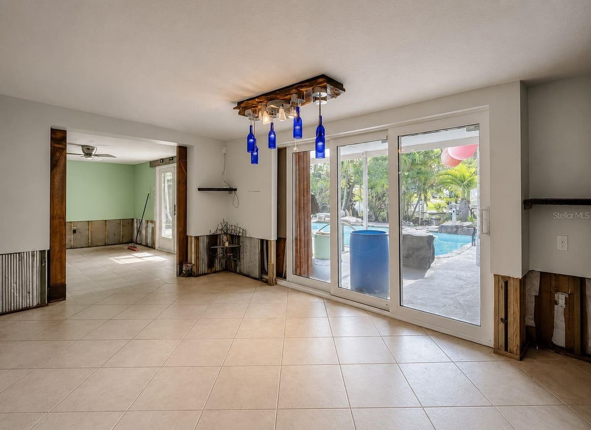 5016 MARLIN DRIVE — photo 12 of 20