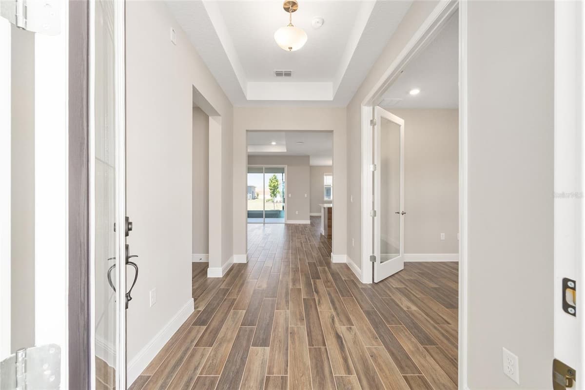 10247 82ND PLACE ROAD — photo 7 of 38