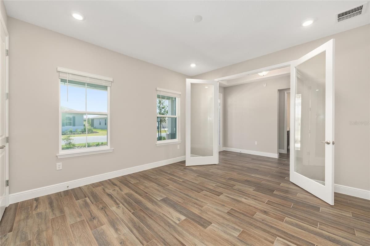 10247 82ND PLACE ROAD — photo 10 of 38
