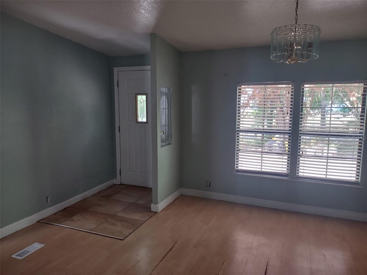 56508 BLUE CREEK ROAD — photo 6 of 48