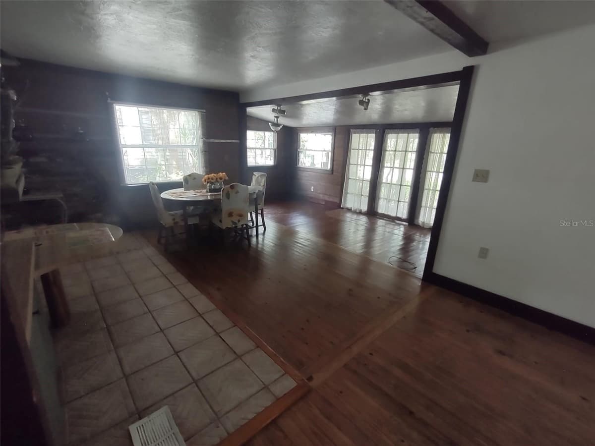 56508 BLUE CREEK ROAD — photo 36 of 48
