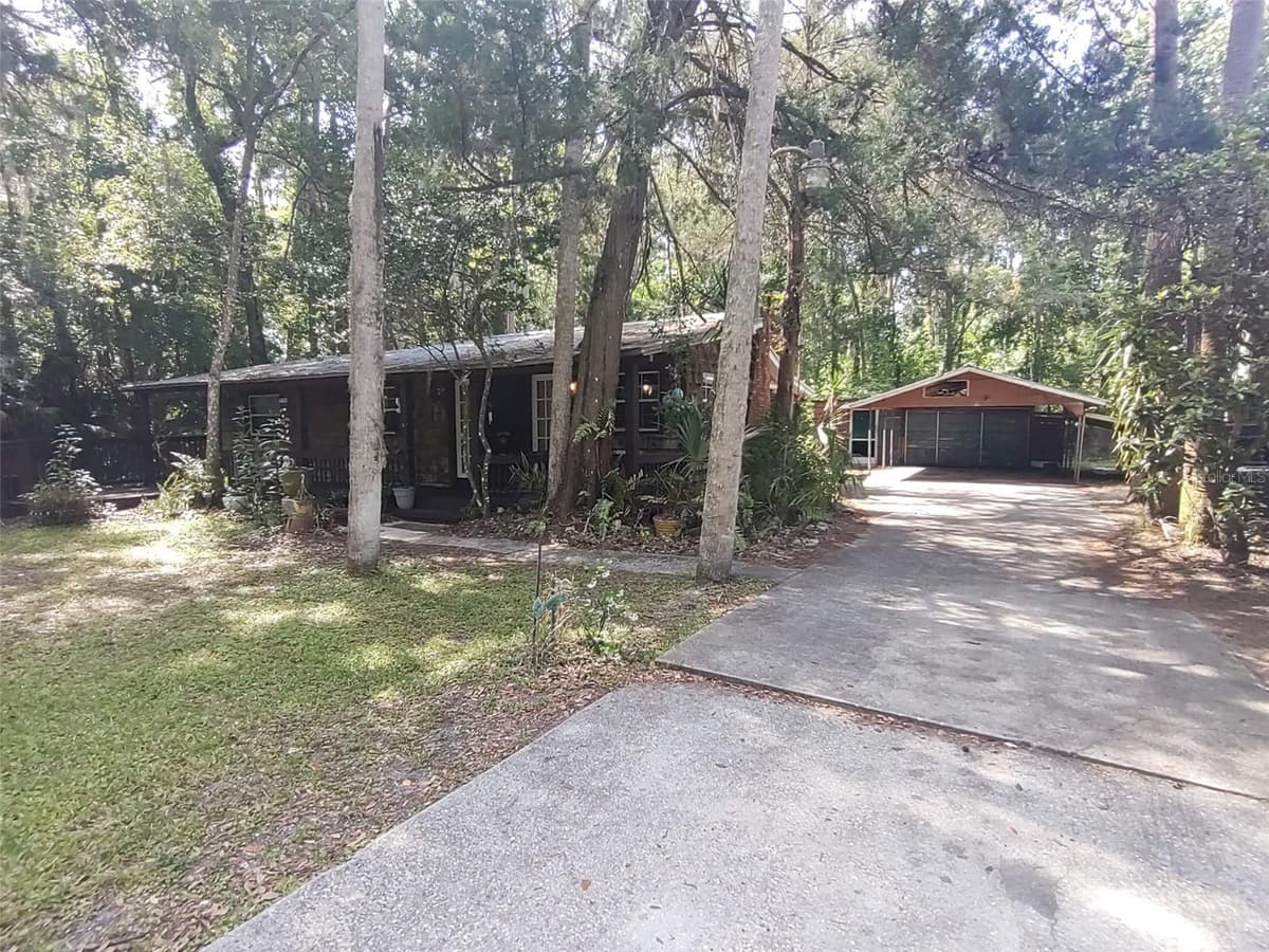 56508 BLUE CREEK ROAD — photo 4 of 48