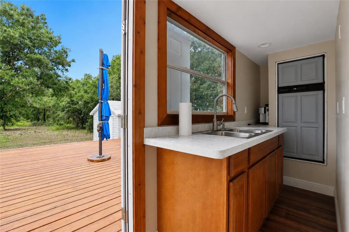 SE AMBRA DRIVE — photo 11 of 12