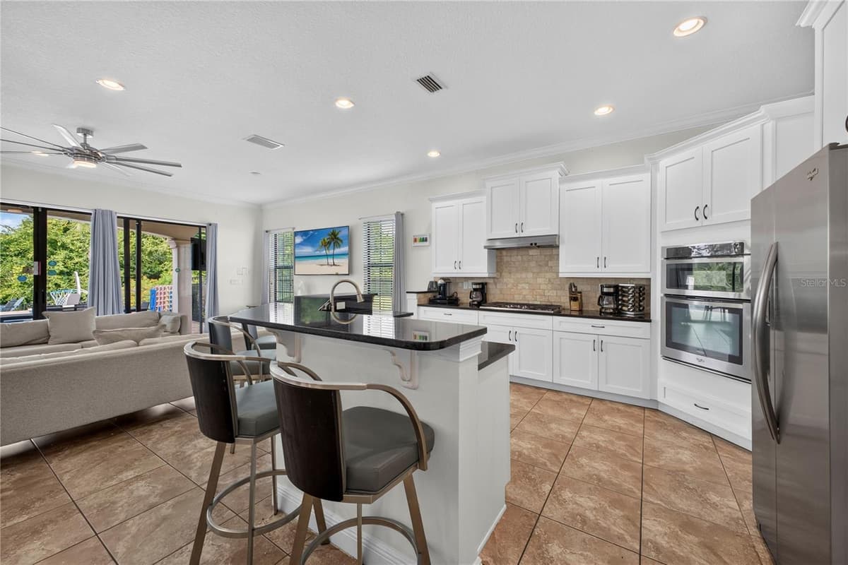 824 DESERT MOUNTAIN COURT — photo 3 of 45