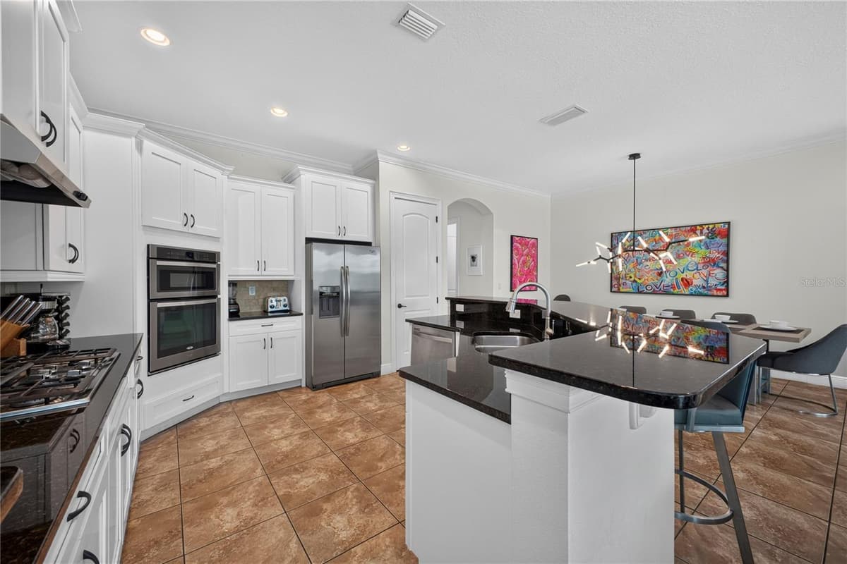 824 DESERT MOUNTAIN COURT — photo 10 of 45