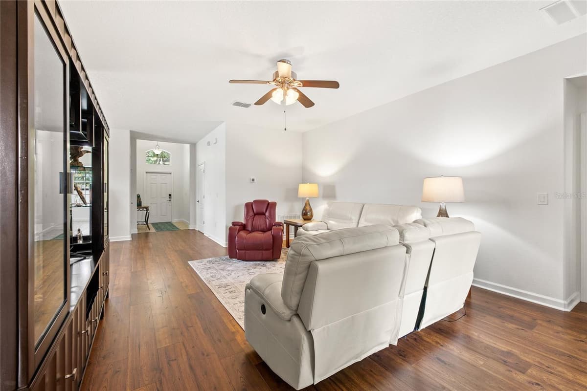 3801 SERENA LANE — photo 8 of 52