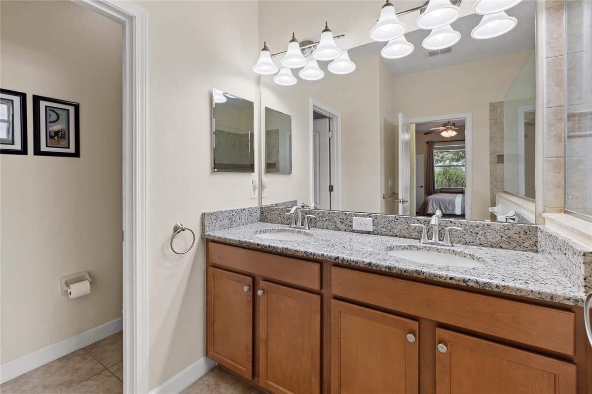 3801 SERENA LANE — photo 12 of 52