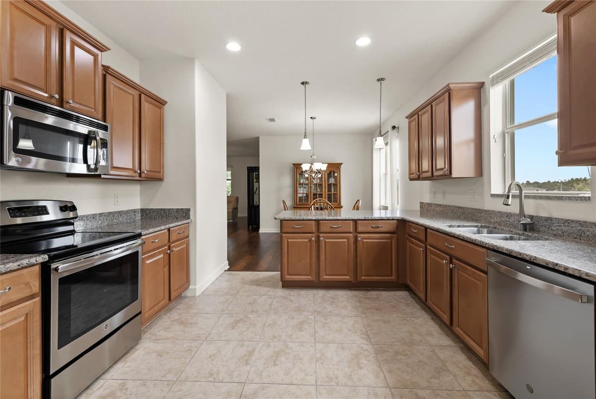 3801 SERENA LANE — photo 3 of 52