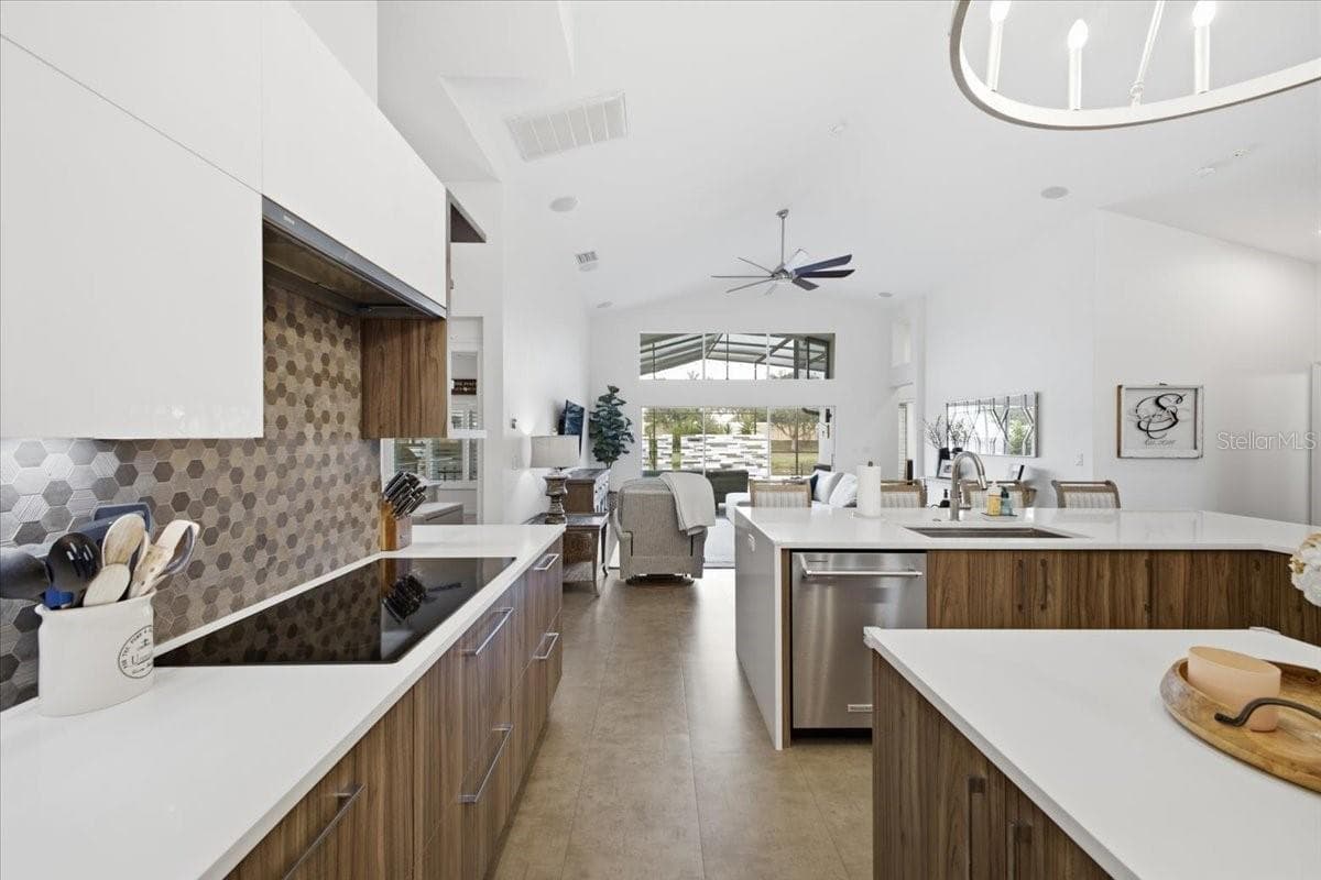 4708 TILDEN PARK COURT — photo 8 of 53