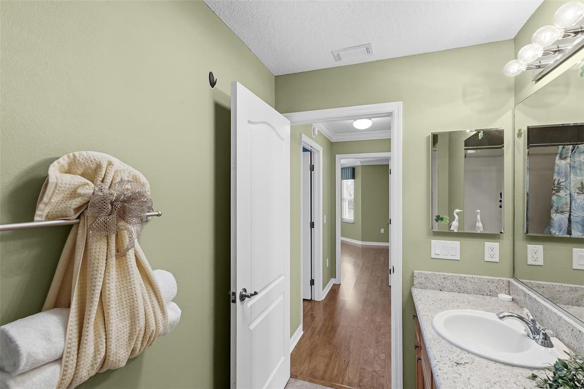 1527 GOLDEN RIDGE DRIVE — photo 38 of 62