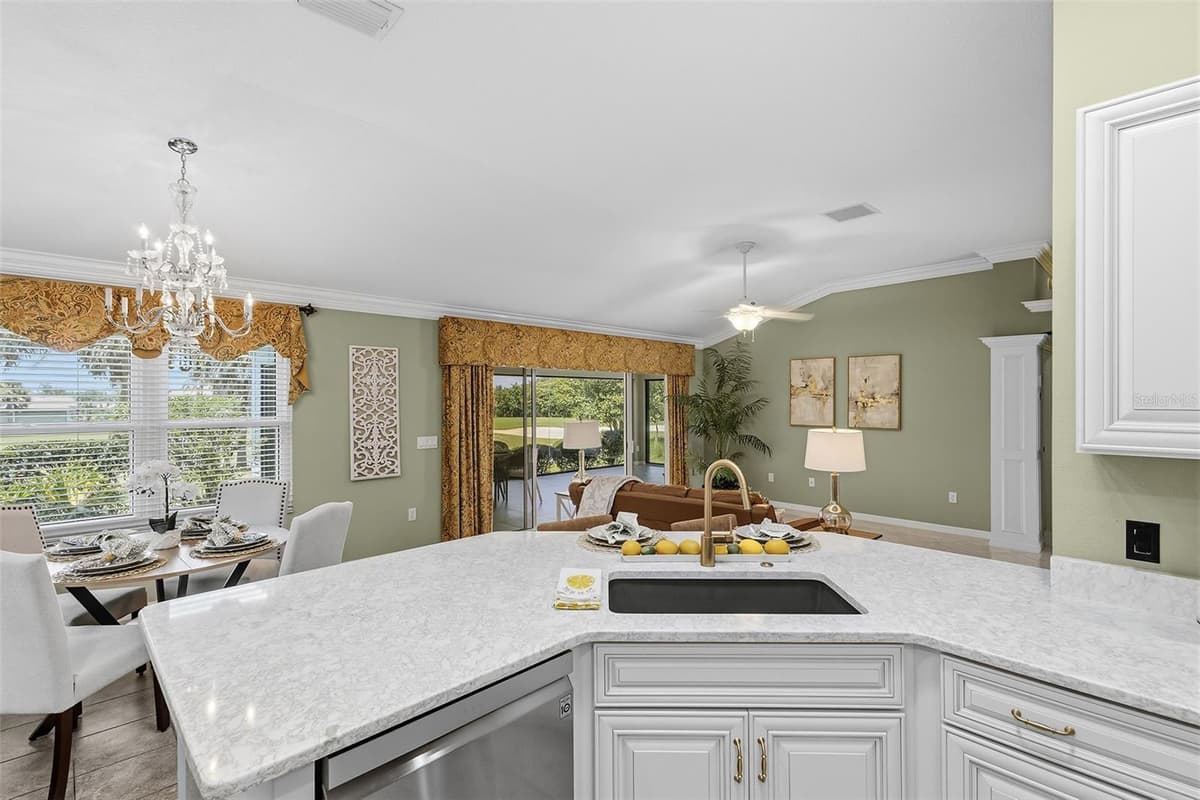 1527 GOLDEN RIDGE DRIVE — photo 11 of 62