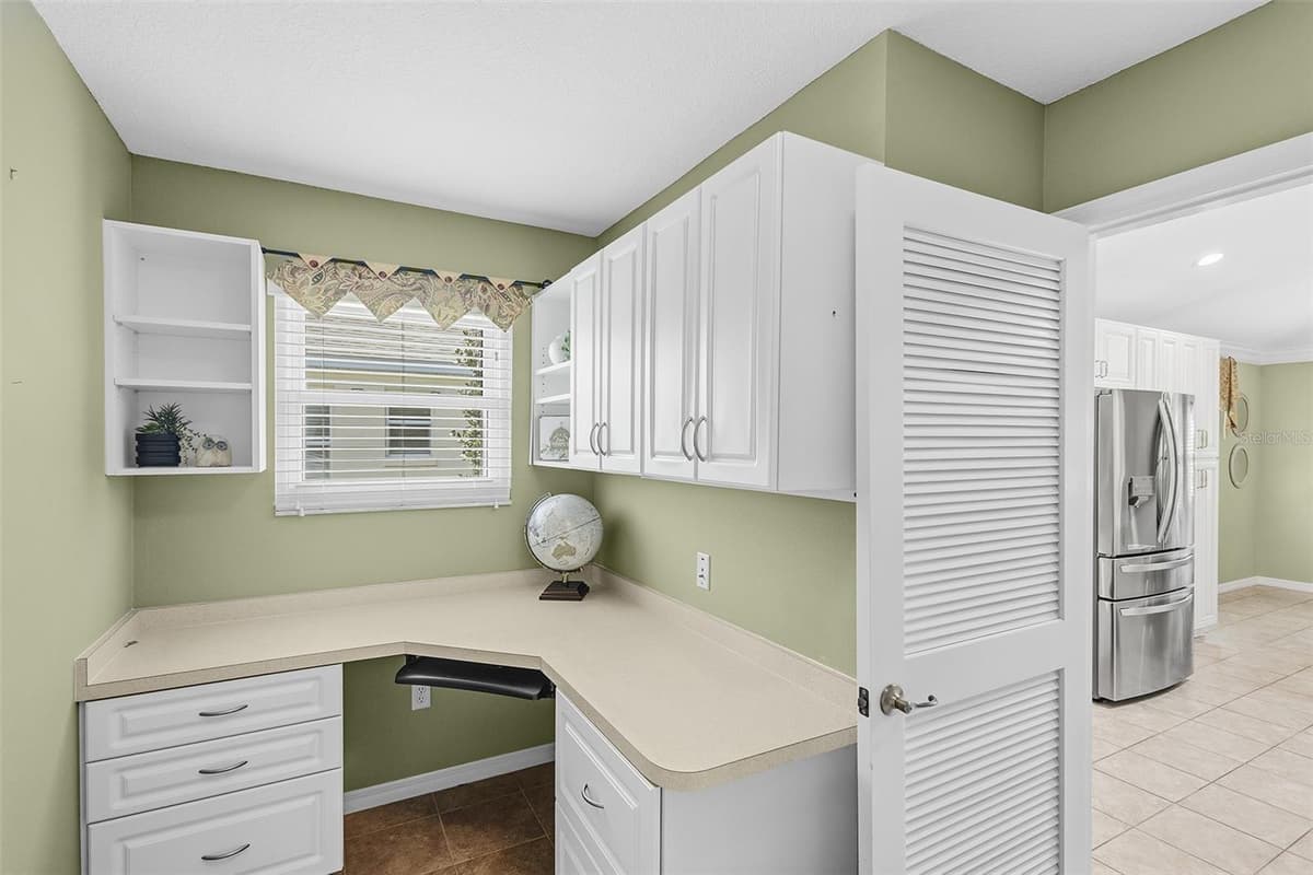 1527 GOLDEN RIDGE DRIVE — photo 32 of 62