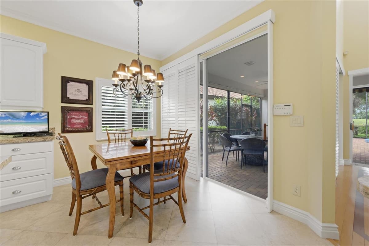 7596 CALLE FACIL — photo 19 of 56