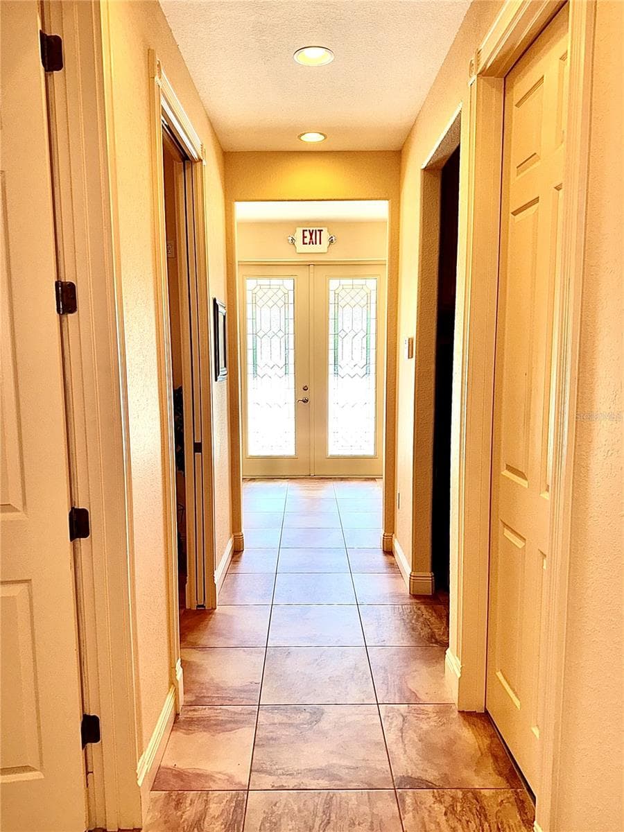 308 DAL HALL BOULEVARD — photo 11 of 15
