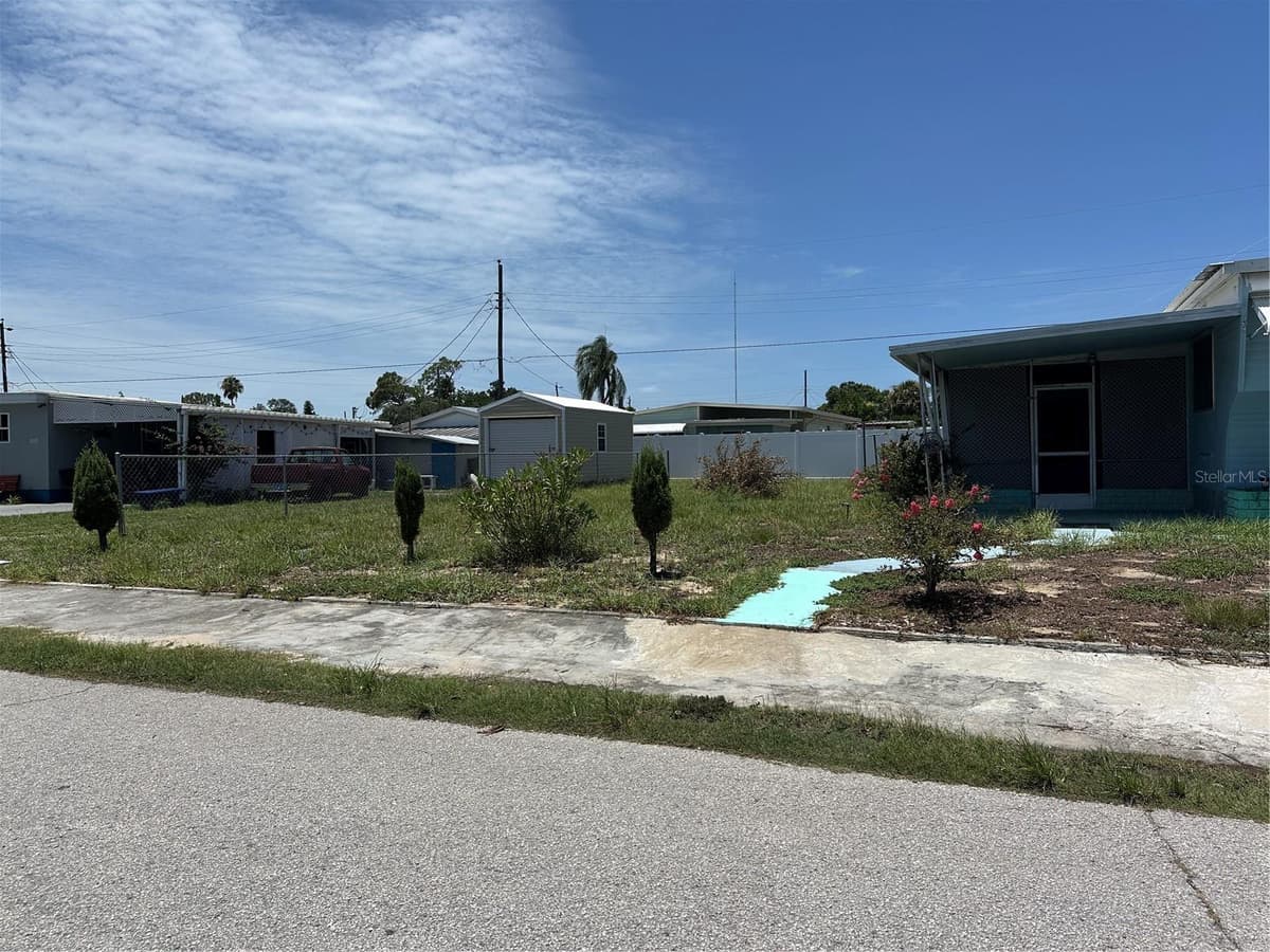 2025 SHADY COVE DRIVE — photo 3 of 15