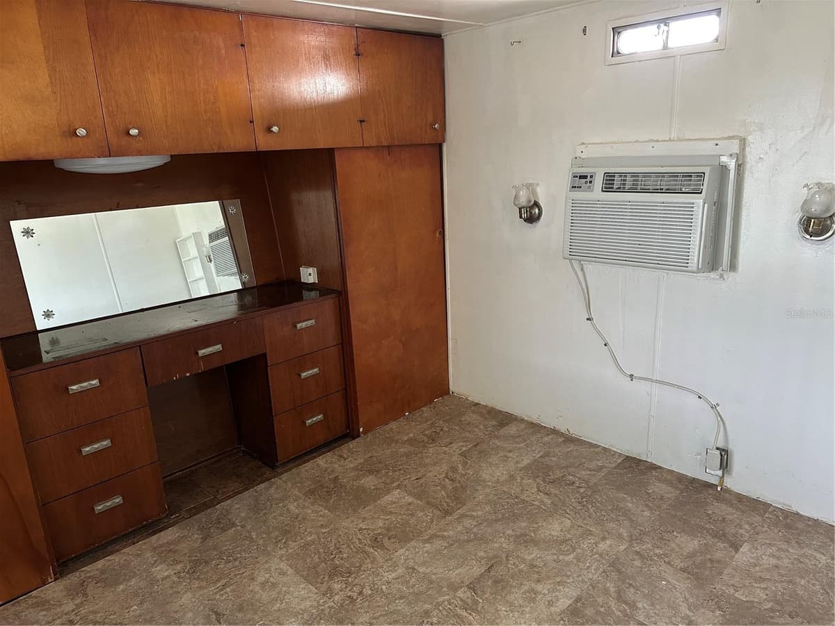 2025 SHADY COVE DRIVE — photo 9 of 15