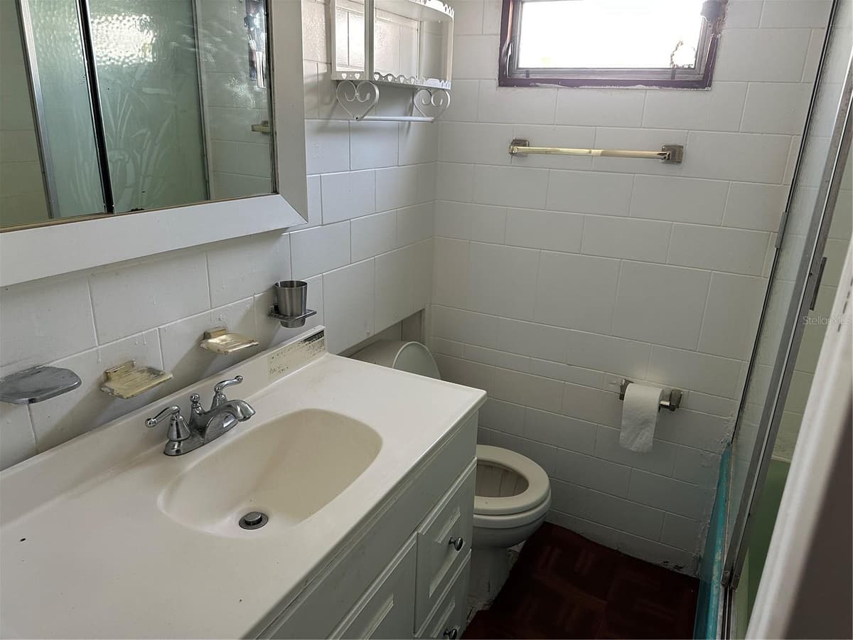 2025 SHADY COVE DRIVE — photo 8 of 15