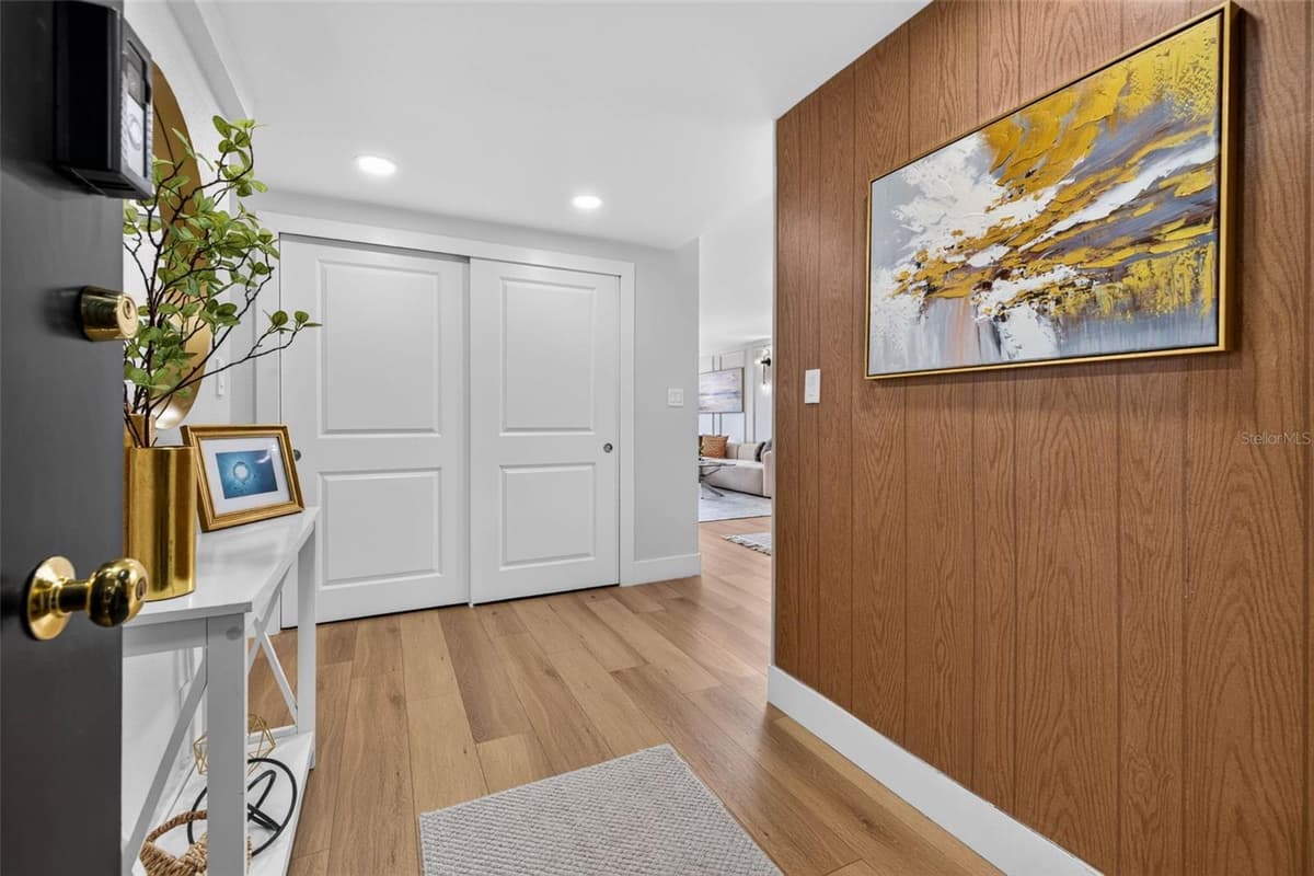 100 OAKMONT LANE — photo 2 of 25