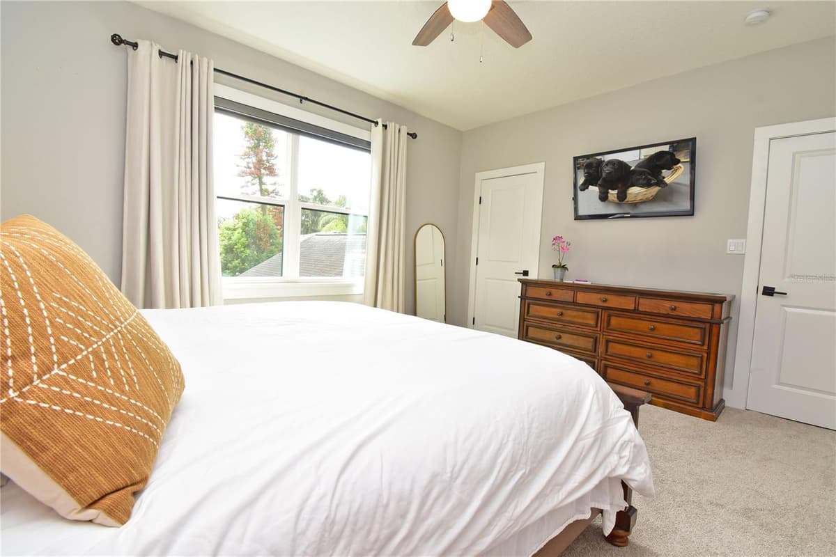 215 HIGHLAND AVENUE — photo 32 of 52