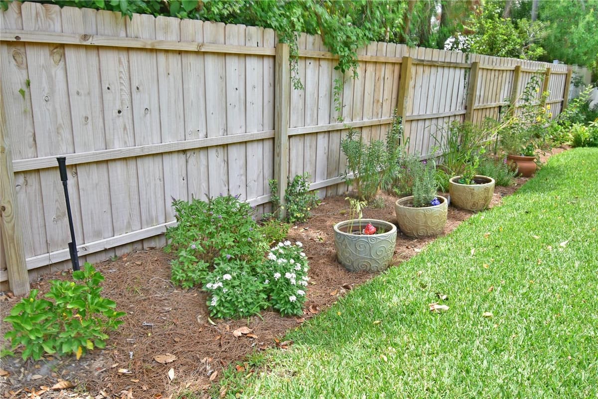 215 HIGHLAND AVENUE — photo 40 of 52