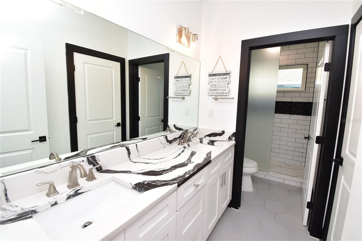 215 HIGHLAND AVENUE — photo 30 of 52