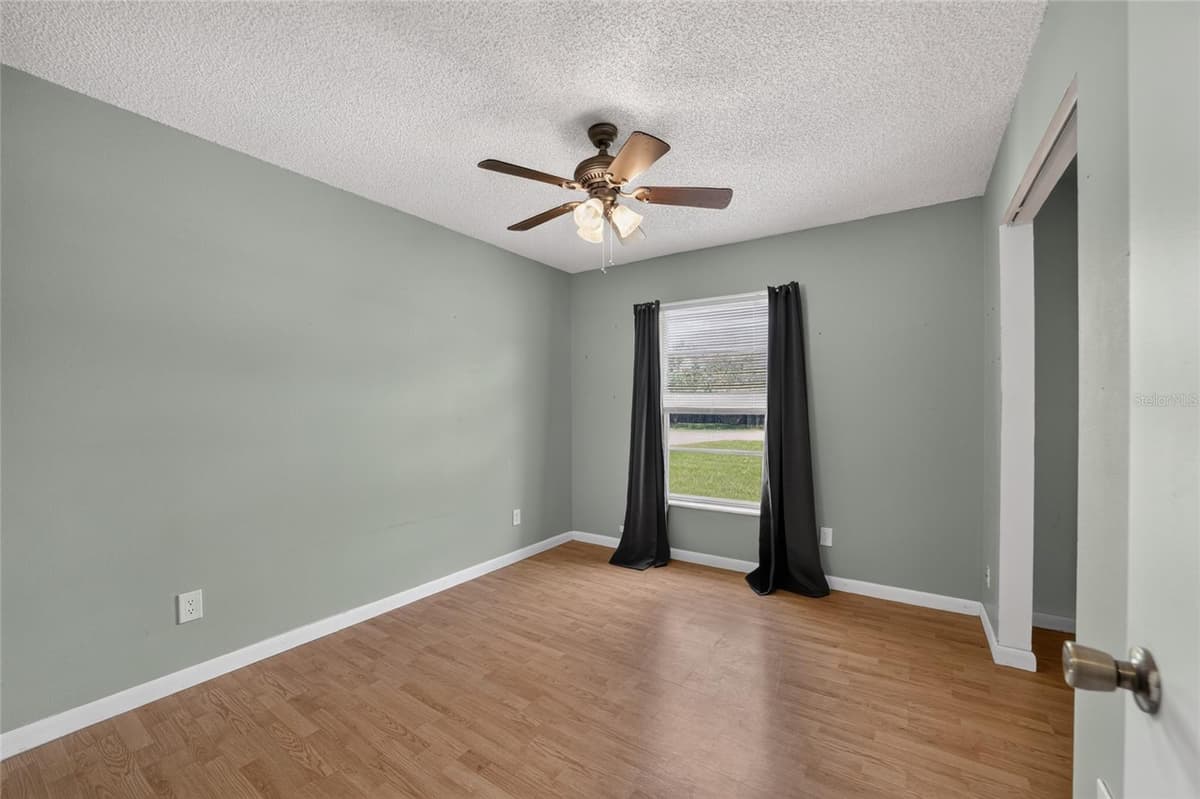 5245 107TH PLACE — photo 34 of 63