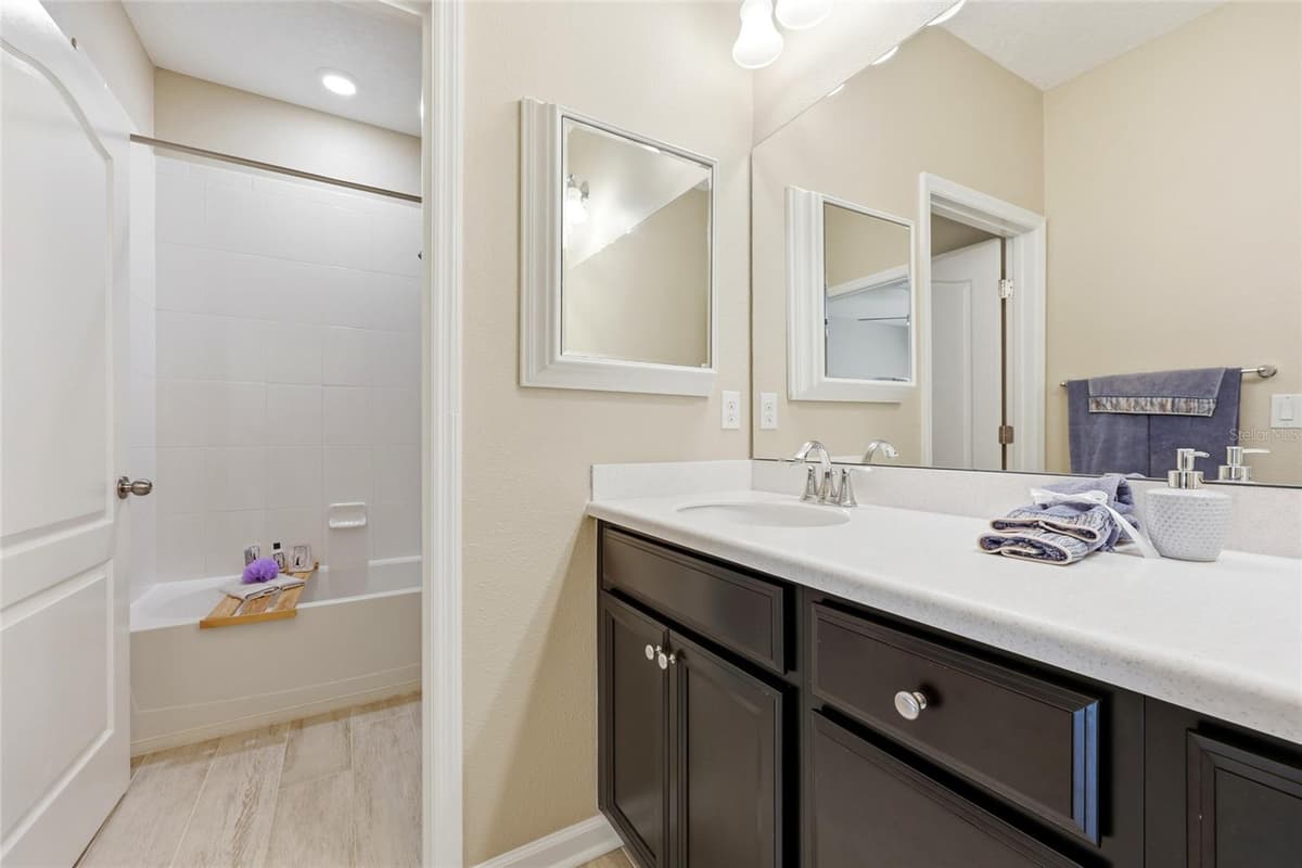 2408 LAS CALINAS BOULEVARD — photo 29 of 64