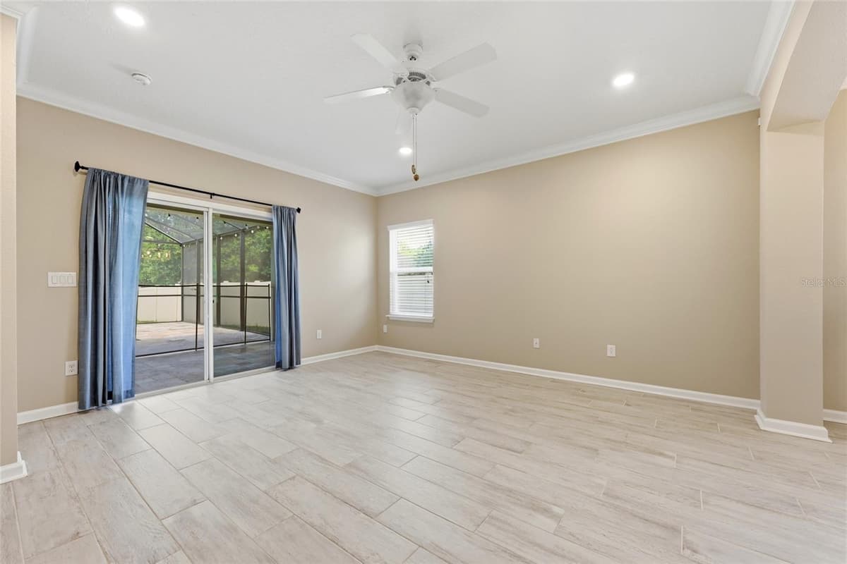 2408 LAS CALINAS BOULEVARD — photo 16 of 64