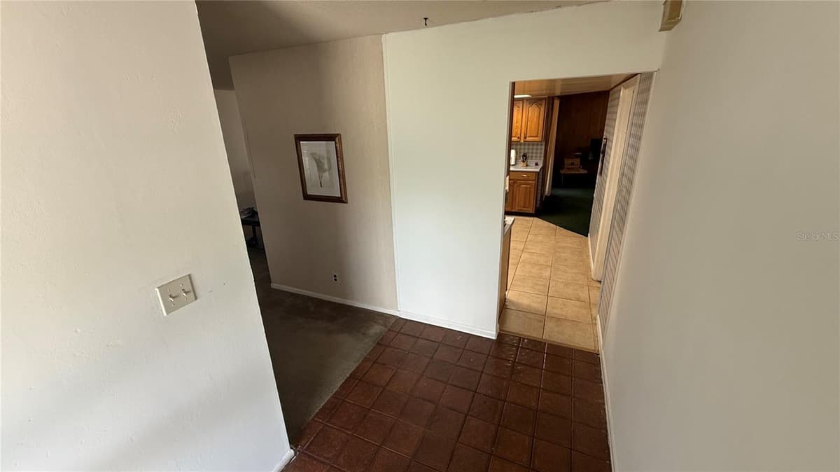 10630 EASTVIEW DRIVE — photo 6 of 44