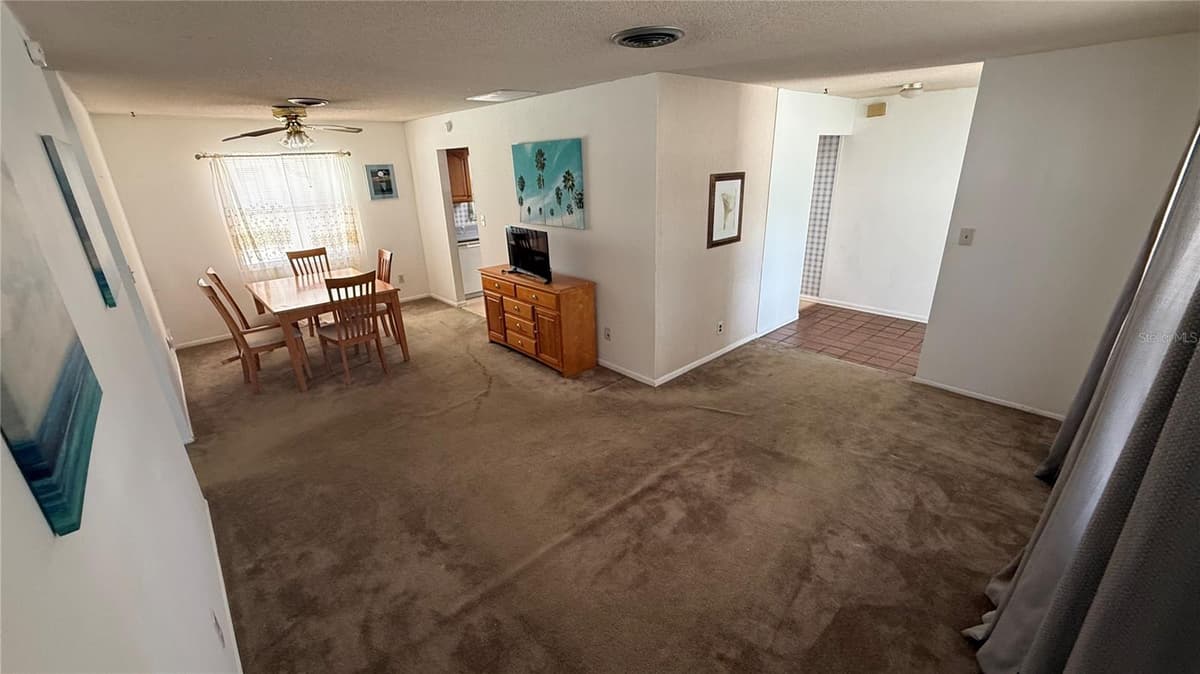10630 EASTVIEW DRIVE — photo 8 of 44