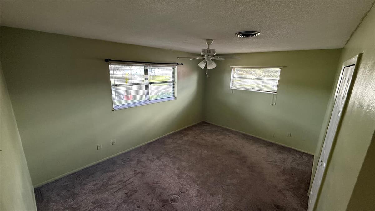 10630 EASTVIEW DRIVE — photo 14 of 44
