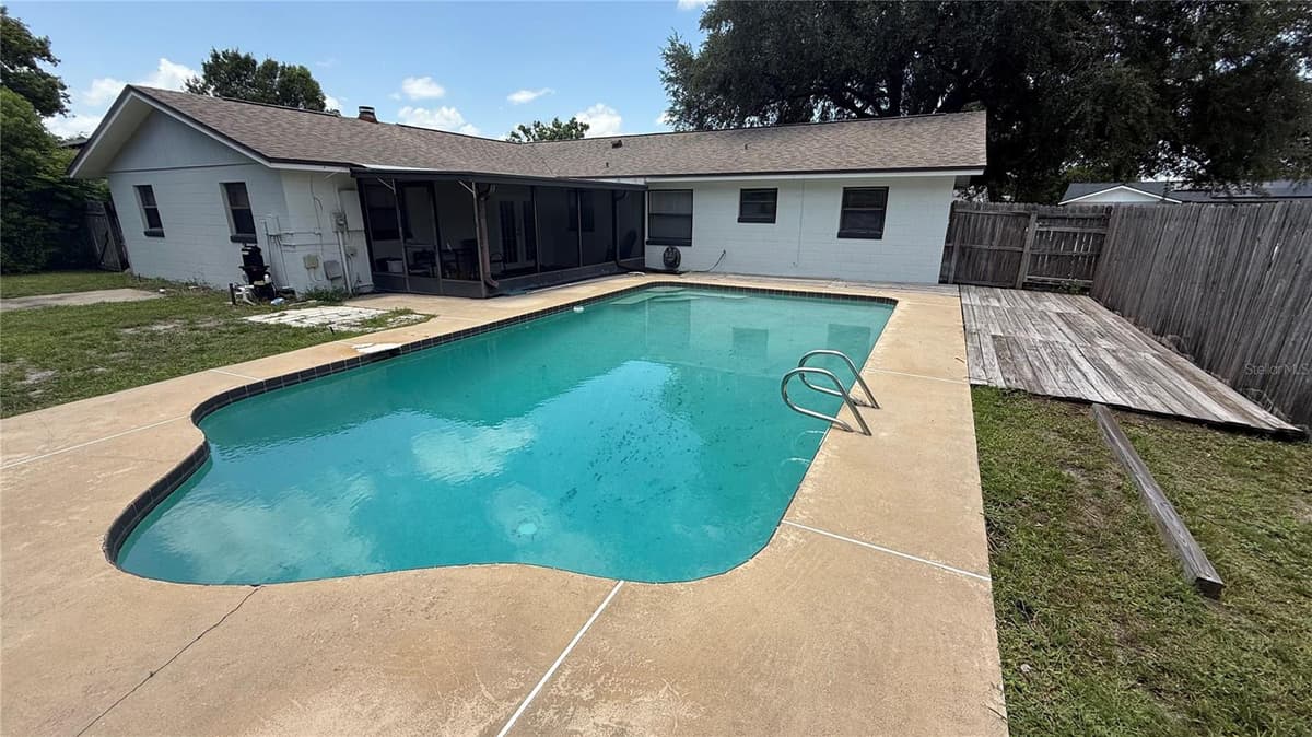 10630 EASTVIEW DRIVE — photo 38 of 44
