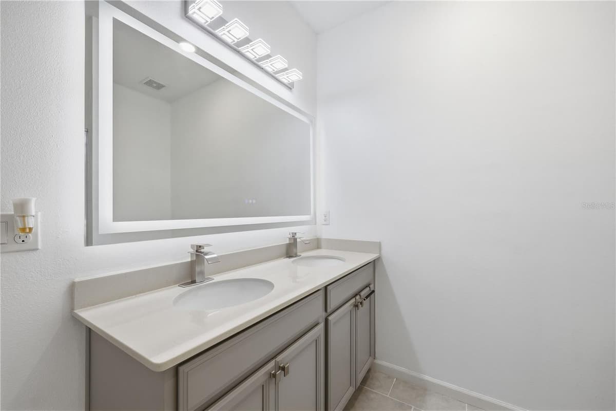 490 DISA DRIVE — photo 22 of 46