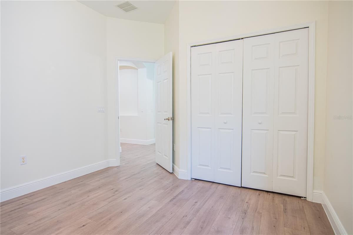 9516 PICCADILLY SKY WAY — photo 21 of 30