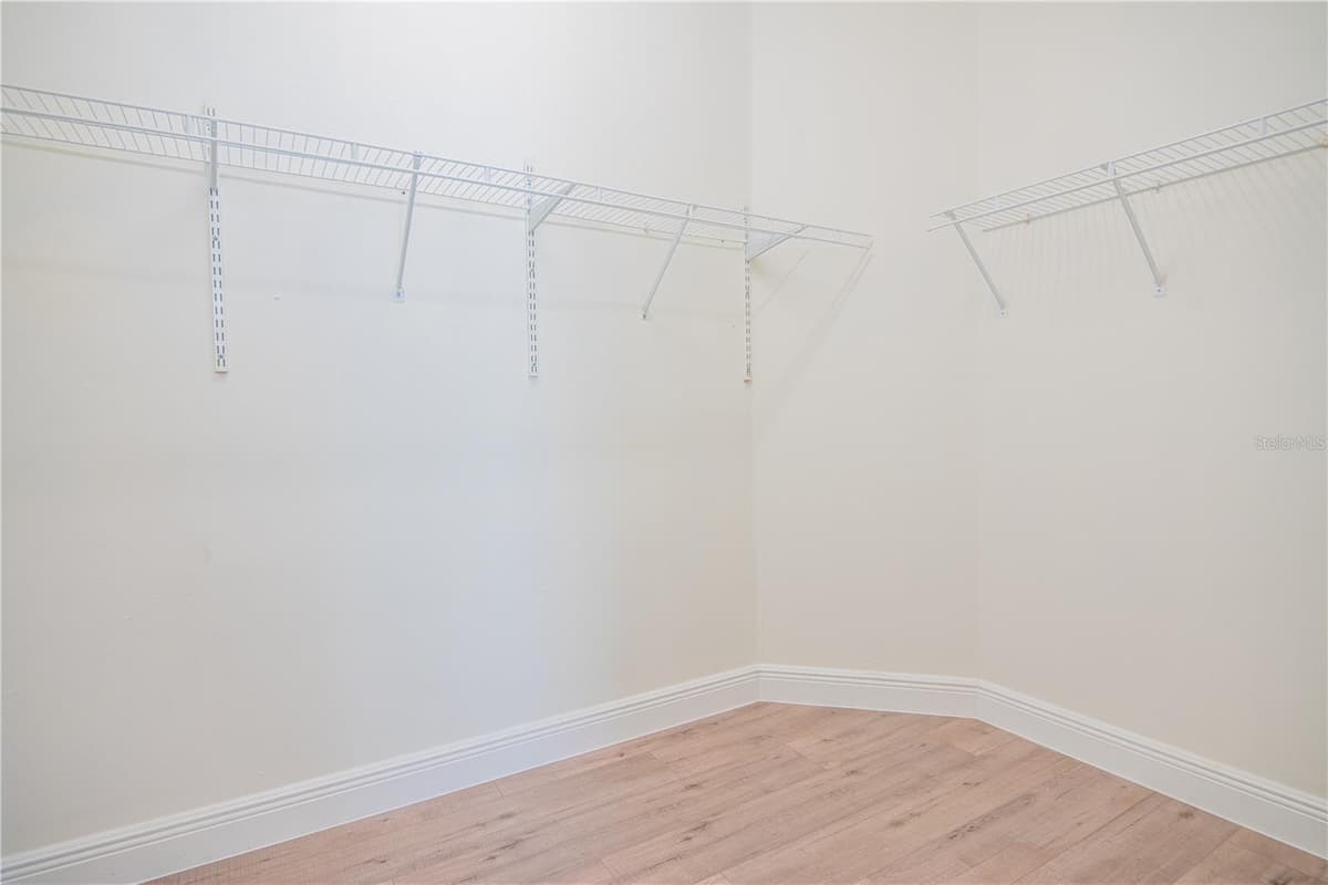 9516 PICCADILLY SKY WAY — photo 25 of 30